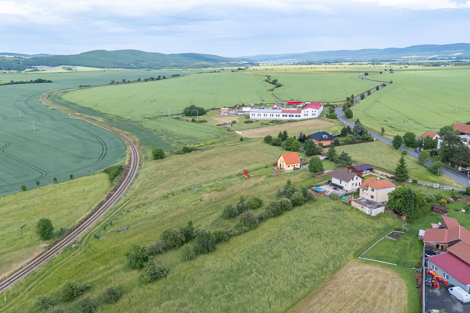 Prodej pozemku 2.625 m², Lochovice, Středočeský kraj Prodej pozemku 2.625 m², Lochovice, Středočeský kraj