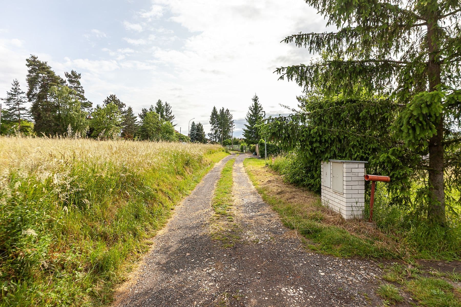 Prodej pozemku 2.625 m², Lochovice, Středočeský kraj Prodej pozemku 2.625 m², Lochovice, Středočeský kraj