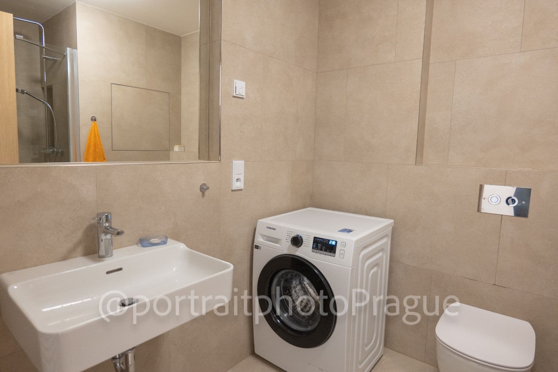 Prodej bytu 2+kk 55 m², Hodonínská, Praha, Praha Prodej bytu 2+kk 55 m², Hodonínská, Praha, Praha