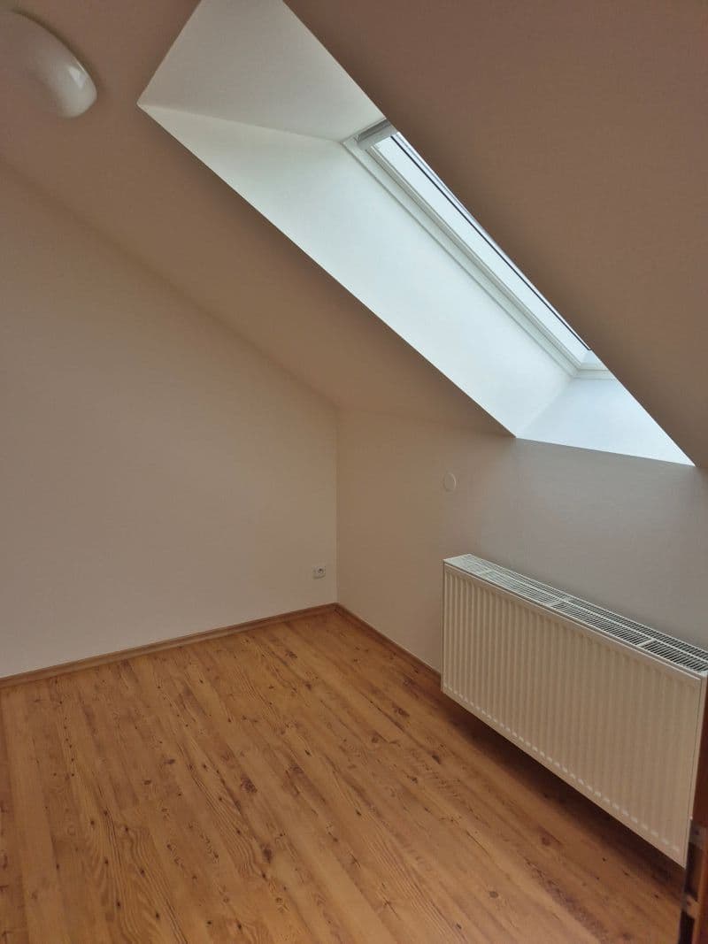 Pronájem bytu 2+kk 40 m², Cornovova, Brno, Jihomoravský kraj Pronájem bytu 2+kk 40 m², Cornovova, Brno, Jihomoravský kraj