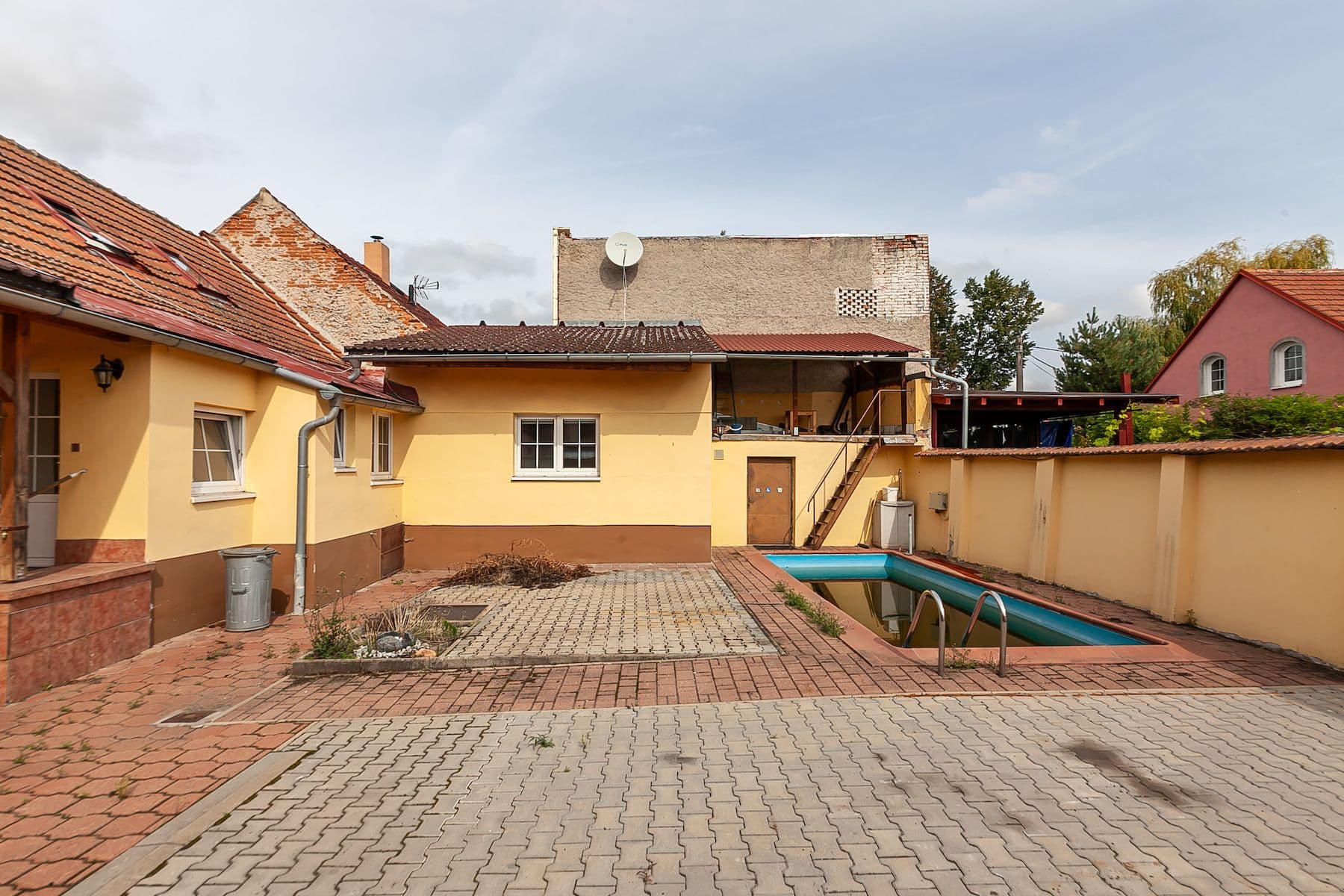 Prodej domu 200 m², pozemek 298 m², Kladenská, Pletený Újezd, Středočeský kraj Prodej domu 200 m², pozemek 298 m², Kladenská, Pletený Újezd, Středočeský kraj