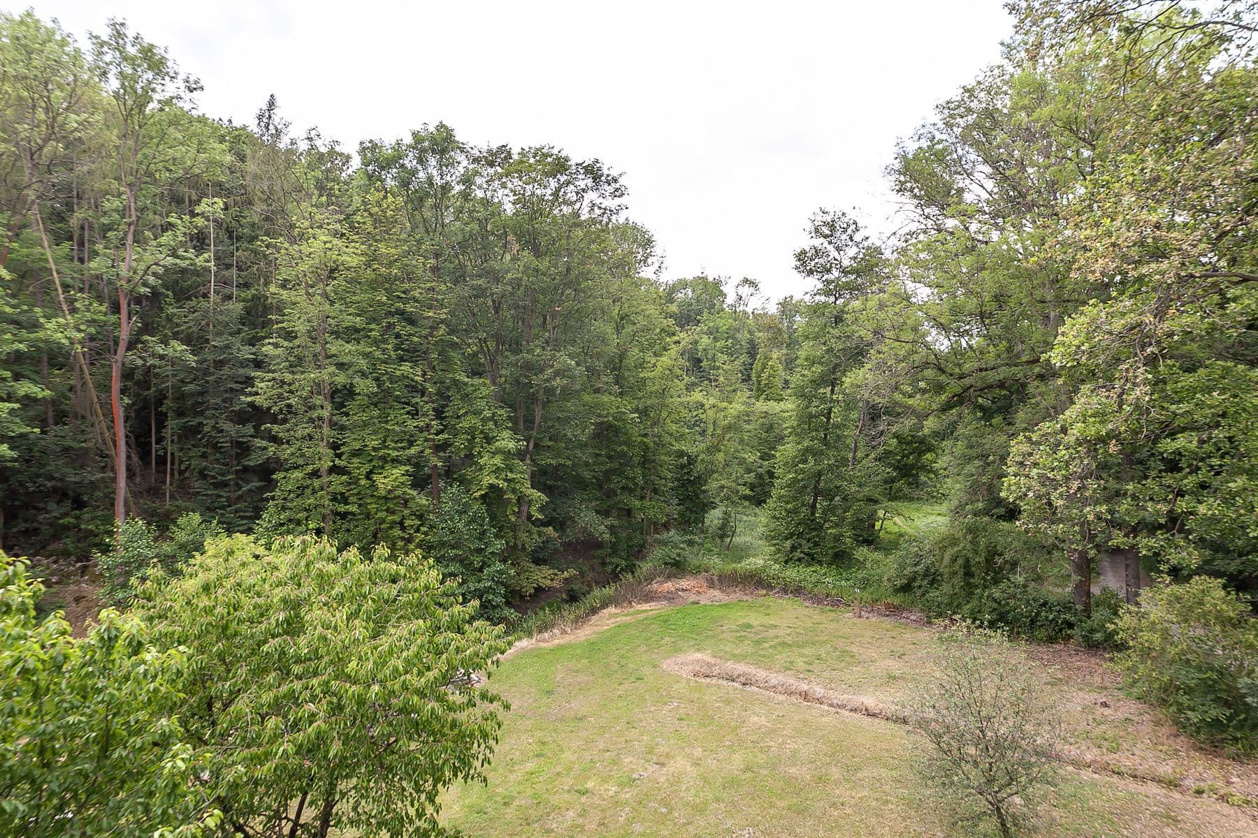 Prodej domu 1.009 m², pozemek 3.687 m², K Borovíčku, Praha, Praha Prodej domu 1.009 m², pozemek 3.687 m², K Borovíčku, Praha, Praha