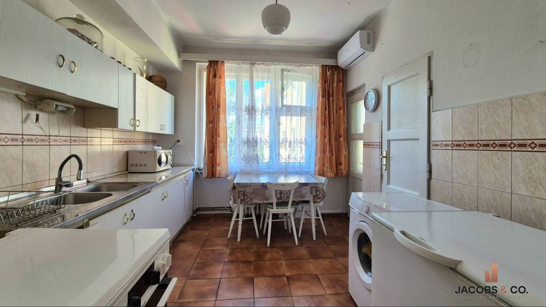 Prodej bytu 4+1 99 m², Milosrdenstva, Košice - mestská časť Juh, Košický kraj Prodej bytu 4+1 99 m², Milosrdenstva, Košice - mestská časť Juh, Košický kraj