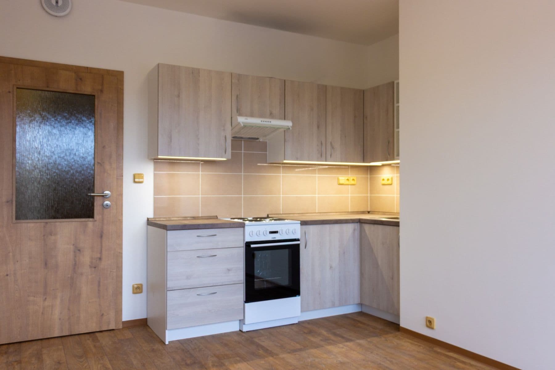 Pronájem bytu 1+kk 33 m², Na Pěšinách, Praha, Praha Pronájem bytu 1+kk 33 m², Na Pěšinách, Praha, Praha