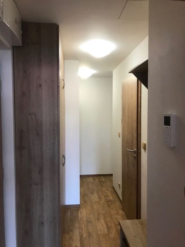 Pronájem bytu 1+kk 33 m², Na Pěšinách, Praha, Praha Pronájem bytu 1+kk 33 m², Na Pěšinách, Praha, Praha