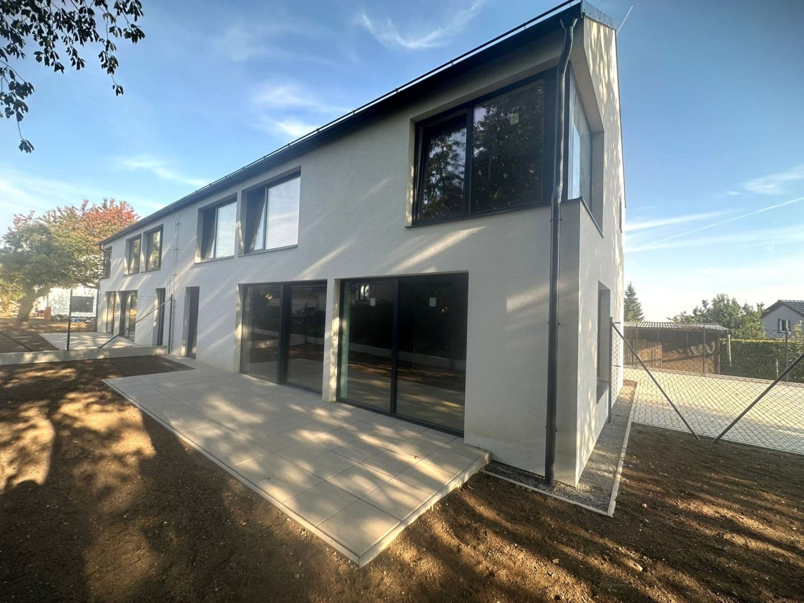 Prodej domu 142 m², pozemek 127 m², Strančice, Středočeský kraj Prodej domu 142 m², pozemek 127 m², Strančice, Středočeský kraj