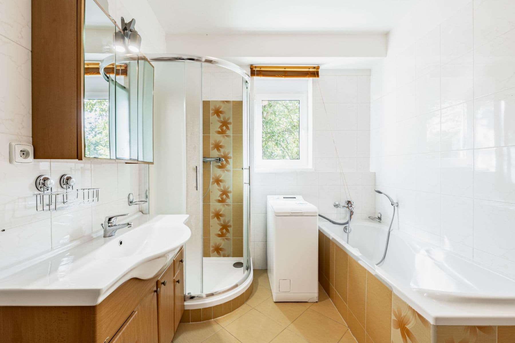 Prodej bytu 3+kk 92 m², Jeřabinová, Praha, Praha Prodej bytu 3+kk 92 m², Jeřabinová, Praha, Praha