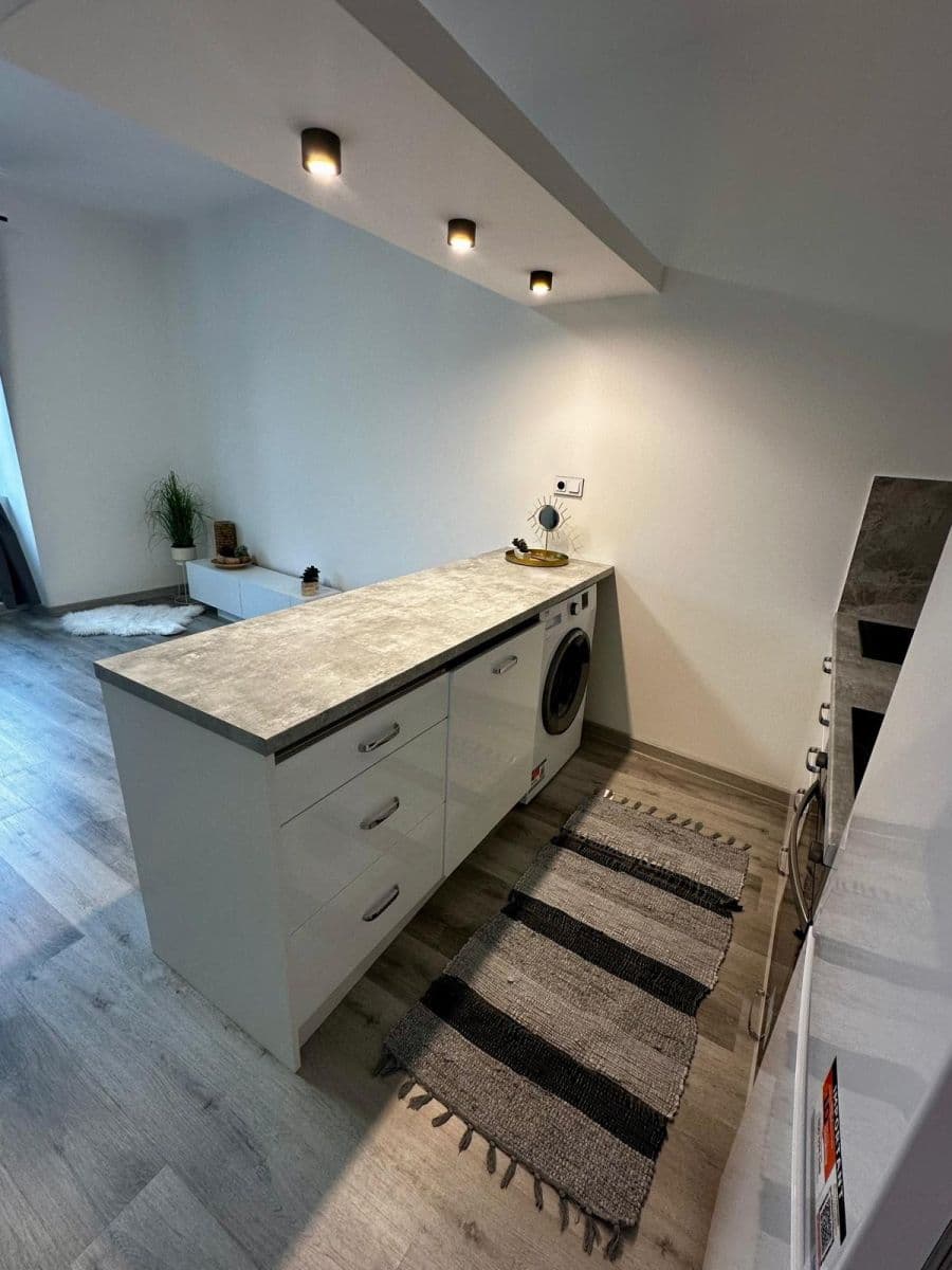 Prodej bytu 1+kk 34 m², Sokolovská, Praha, Praha Prodej bytu 1+kk 34 m², Sokolovská, Praha, Praha