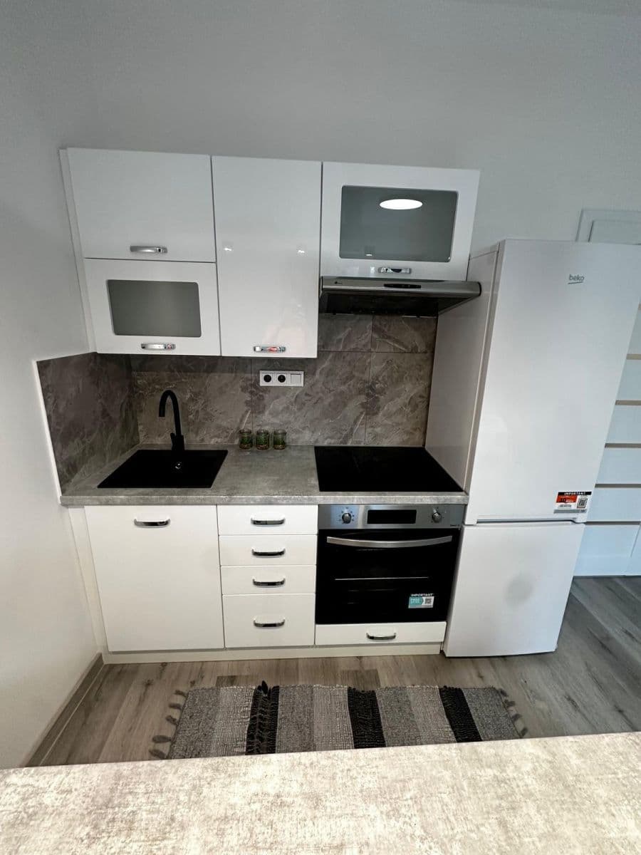 Prodej bytu 1+kk 34 m², Sokolovská, Praha, Praha Prodej bytu 1+kk 34 m², Sokolovská, Praha, Praha