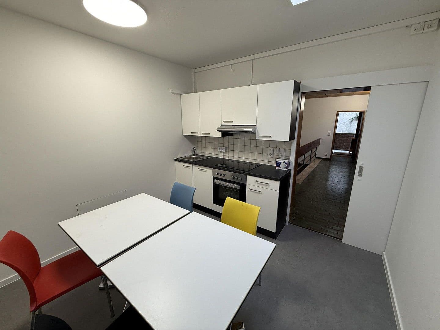 Pronájem bytu 225 m², Rheinstrasse, Waldshut-Tiengen, Bádensko-Württembersko Pronájem bytu 225 m², Rheinstrasse, Waldshut-Tiengen, Bádensko-Württembersko