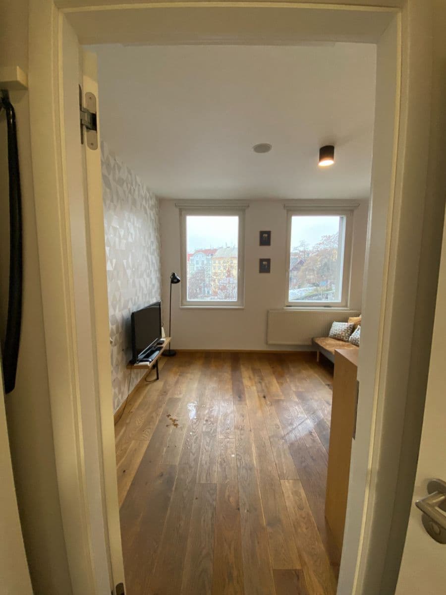 Pronájem bytu 1+kk 26 m², Perucká, Praha, Praha Pronájem bytu 1+kk 26 m², Perucká, Praha, Praha