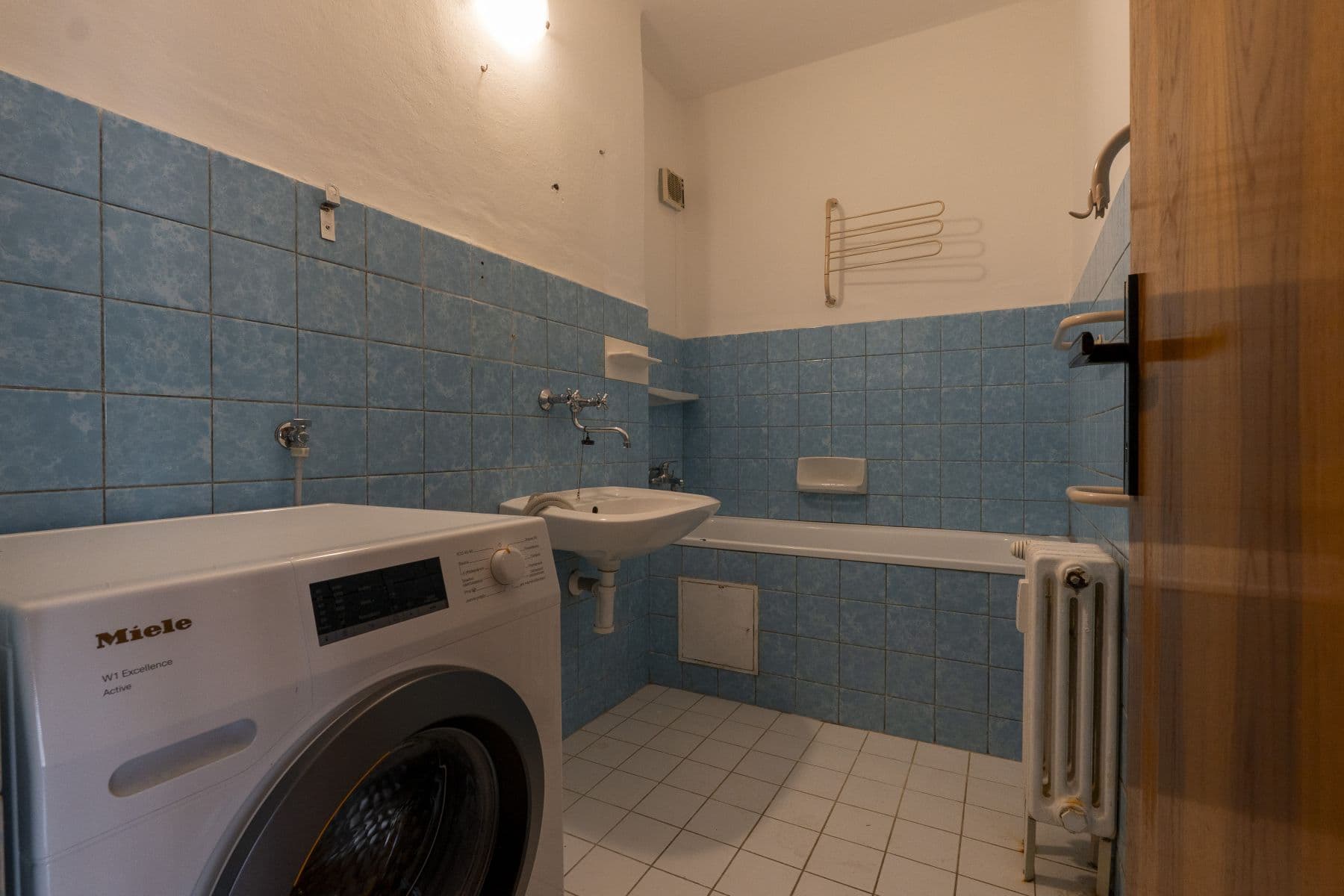 Prodej bytu 3+1 71 m², Luďka Matury, Pardubice, Pardubický kraj Prodej bytu 3+1 71 m², Luďka Matury, Pardubice, Pardubický kraj