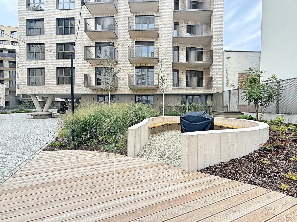 Pronájem bytu 1+kk 37 m², Bratislavská, Brno, Jihomoravský kraj Pronájem bytu 1+kk 37 m², Bratislavská, Brno, Jihomoravský kraj