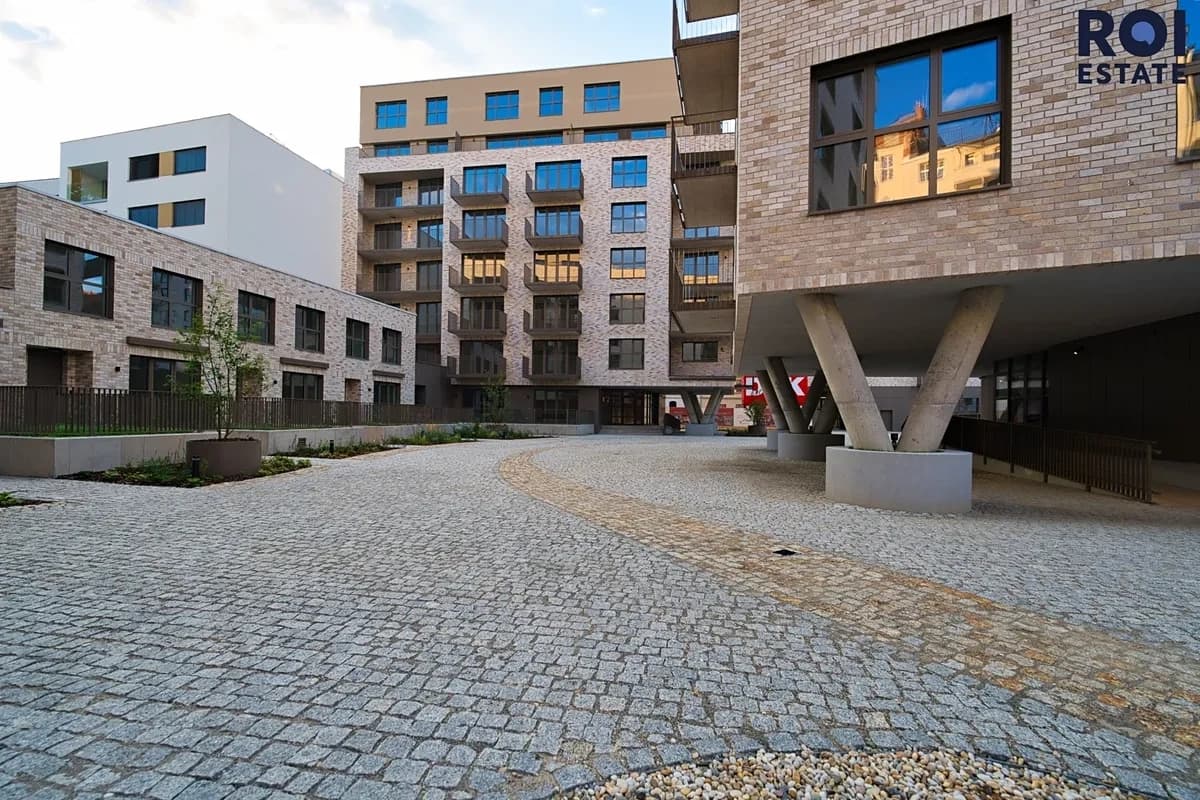 Pronájem bytu 1+kk 37 m², Bratislavská, Brno, Jihomoravský kraj Pronájem bytu 1+kk 37 m², Bratislavská, Brno, Jihomoravský kraj