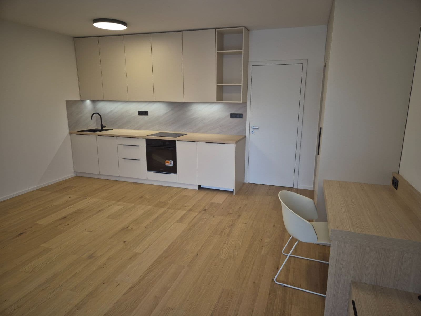 Pronájem bytu 1+kk 37 m², Bratislavská, Brno, Jihomoravský kraj Pronájem bytu 1+kk 37 m², Bratislavská, Brno, Jihomoravský kraj