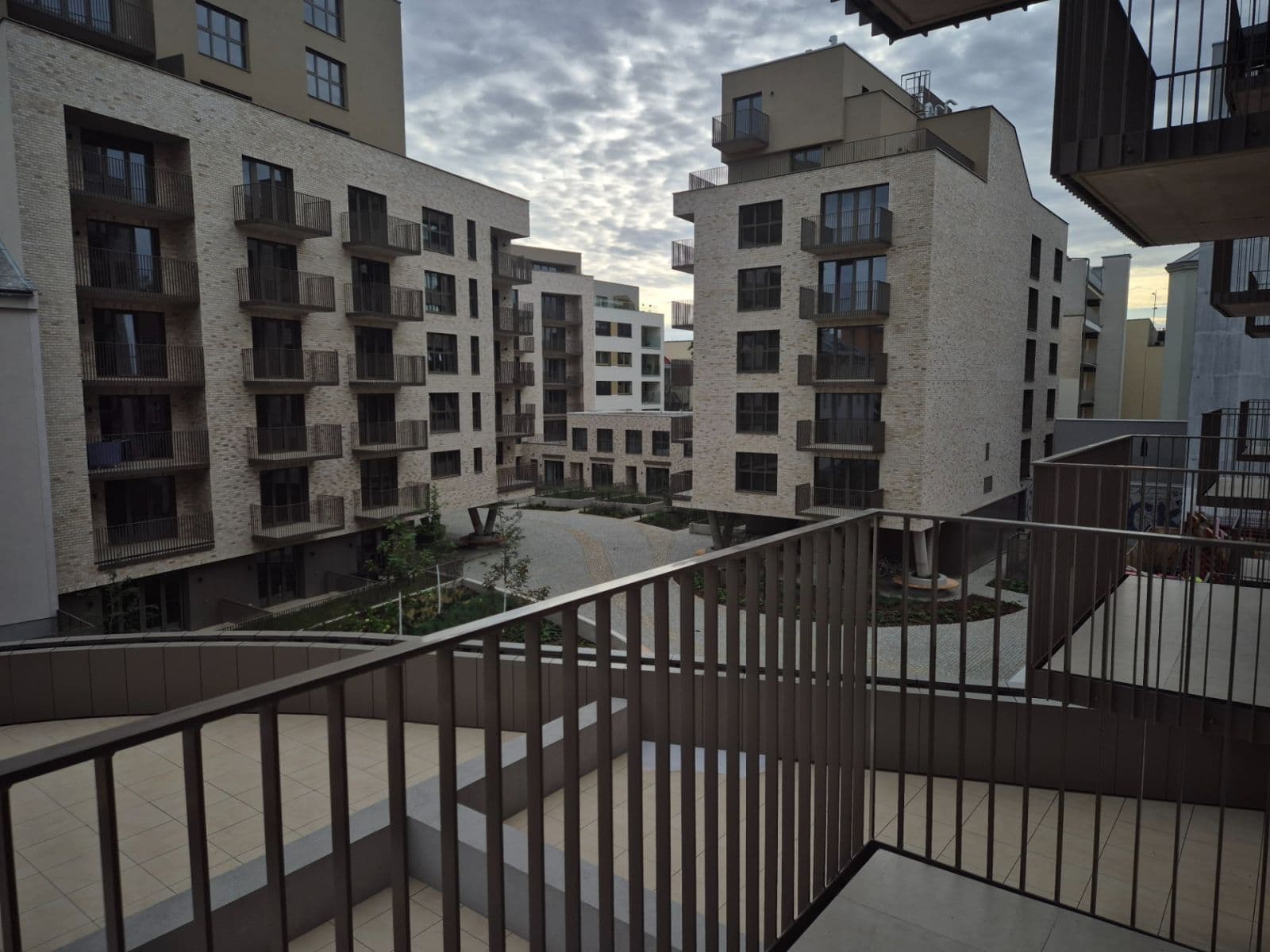 Pronájem bytu 1+kk 37 m², Bratislavská, Brno, Jihomoravský kraj Pronájem bytu 1+kk 37 m², Bratislavská, Brno, Jihomoravský kraj