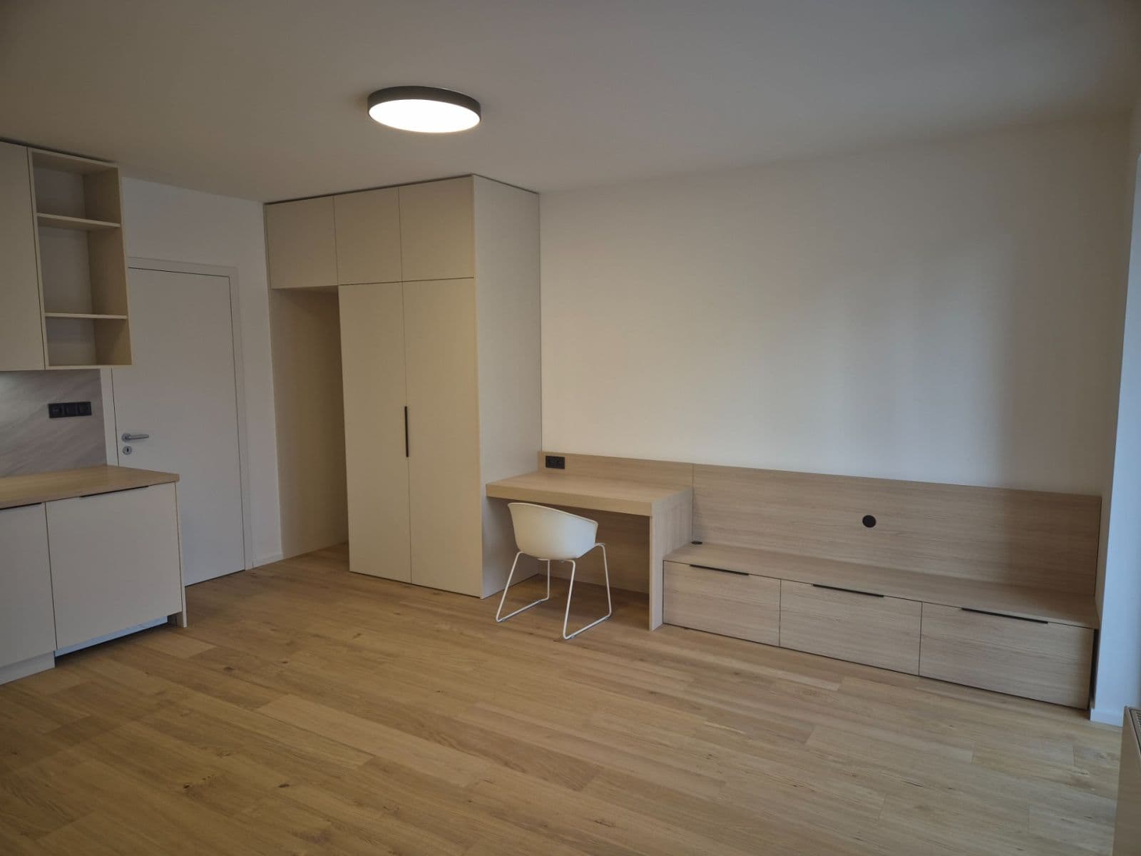 Pronájem bytu 1+kk 37 m², Bratislavská, Brno, Jihomoravský kraj Pronájem bytu 1+kk 37 m², Bratislavská, Brno, Jihomoravský kraj