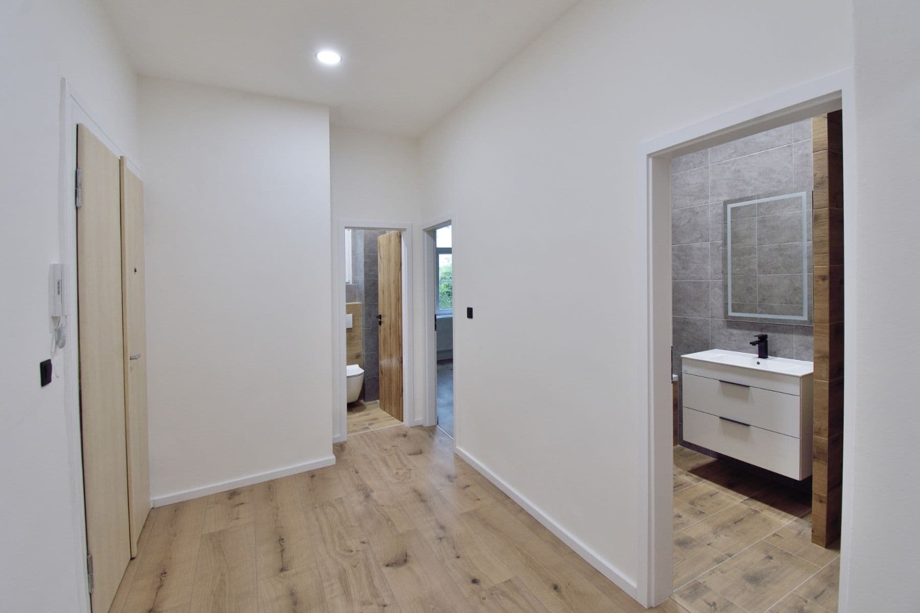 Prodej bytu 3+kk 77 m², náměstí Českých bratří, Plzeň, Plzeňský kraj Prodej bytu 3+kk 77 m², náměstí Českých bratří, Plzeň, Plzeňský kraj