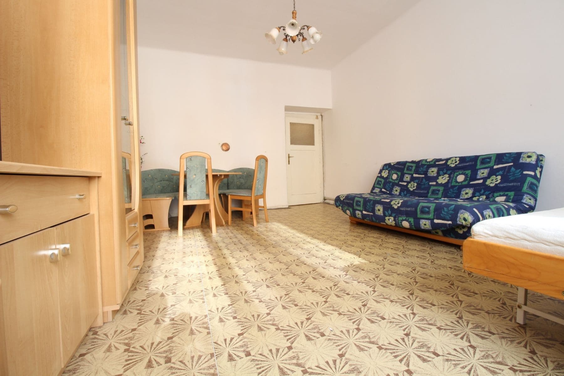 Pronájem bytu 1+kk 31 m², Kralická, Praha, Praha Pronájem bytu 1+kk 31 m², Kralická, Praha, Praha