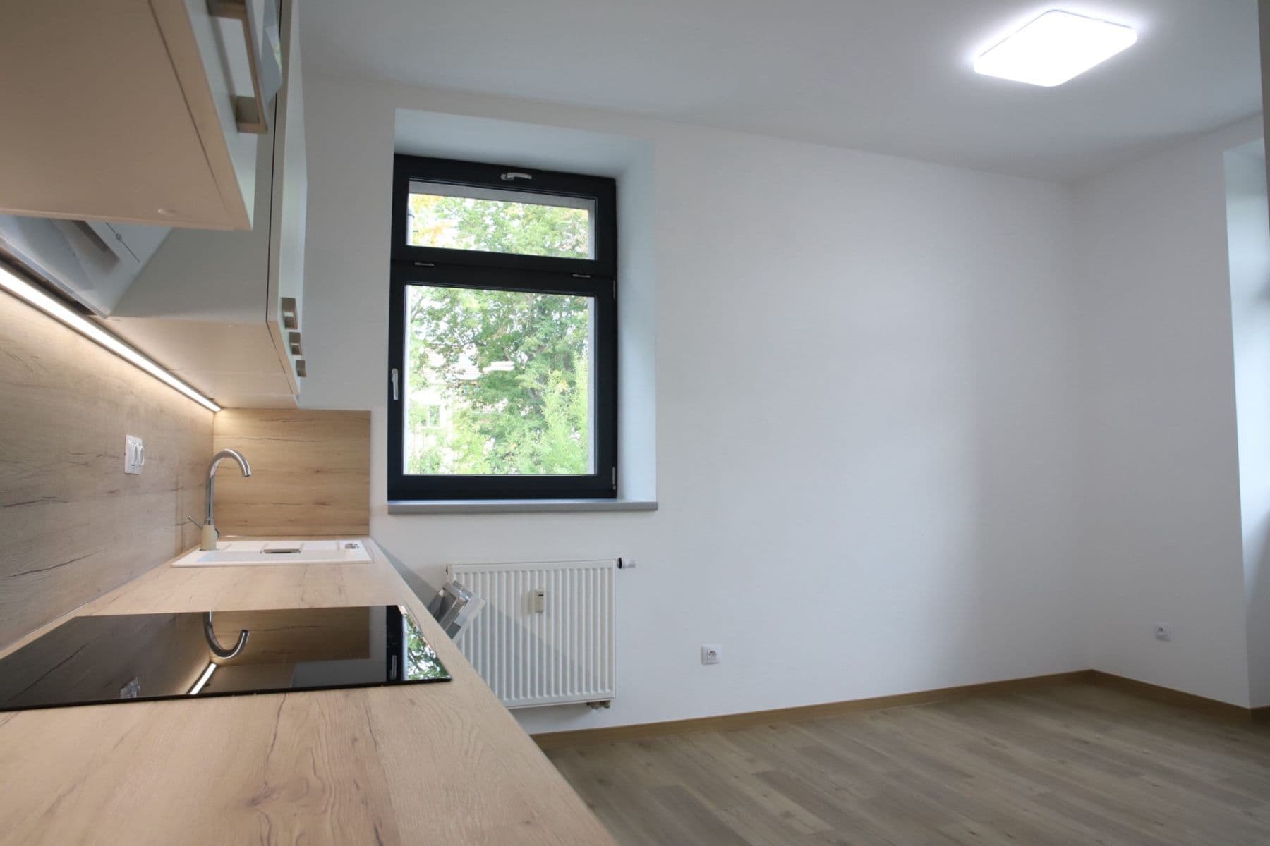 Pronájem bytu 2+kk 37 m², Vladislavova, Písek, Jihočeský kraj Pronájem bytu 2+kk 37 m², Vladislavova, Písek, Jihočeský kraj