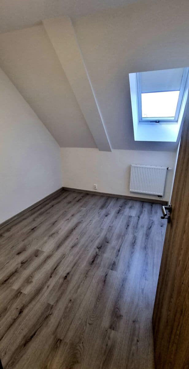 Pronájem bytu 2+kk 45 m², Dr. Absolona, Fryšták, Zlínský kraj Pronájem bytu 2+kk 45 m², Dr. Absolona, Fryšták, Zlínský kraj