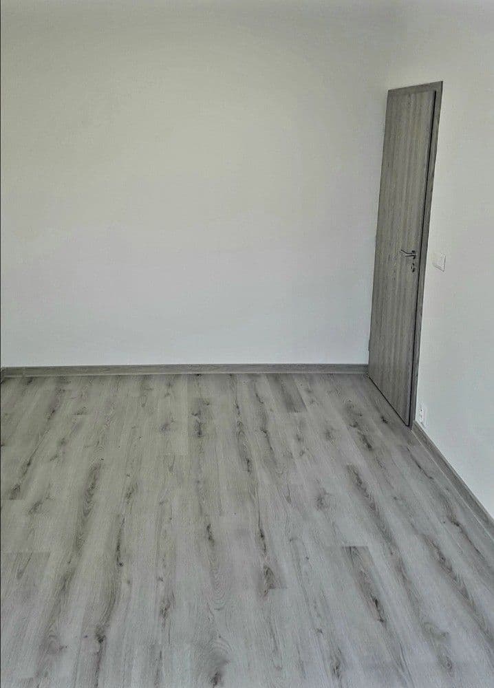 Pronájem bytu 2+kk 45 m², Dr. Absolona, Fryšták, Zlínský kraj Pronájem bytu 2+kk 45 m², Dr. Absolona, Fryšták, Zlínský kraj
