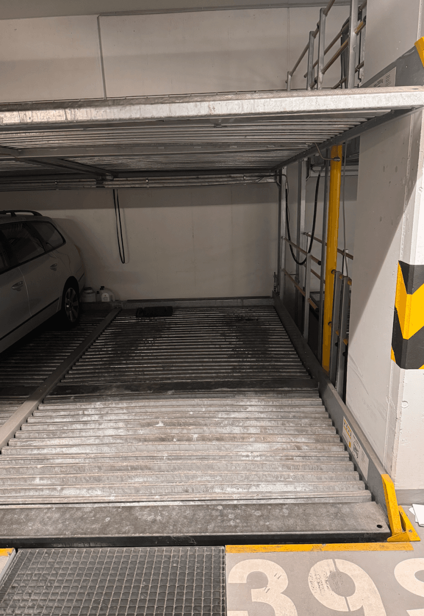 Pronájem garáže 6 m², Modrého, Praha, Praha Pronájem garáže 6 m², Modrého, Praha, Praha