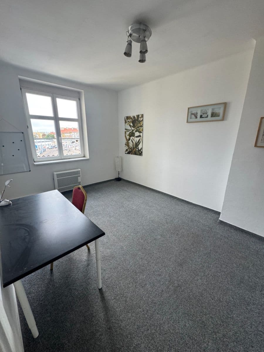 Pronájem bytu 2+1 56 m², 5. května, Praha, Praha Pronájem bytu 2+1 56 m², 5. května, Praha, Praha