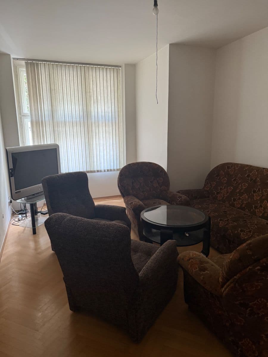 Pronájem bytu 3+1 74 m², Roháčova, Praha, Praha Pronájem bytu 3+1 74 m², Roháčova, Praha, Praha