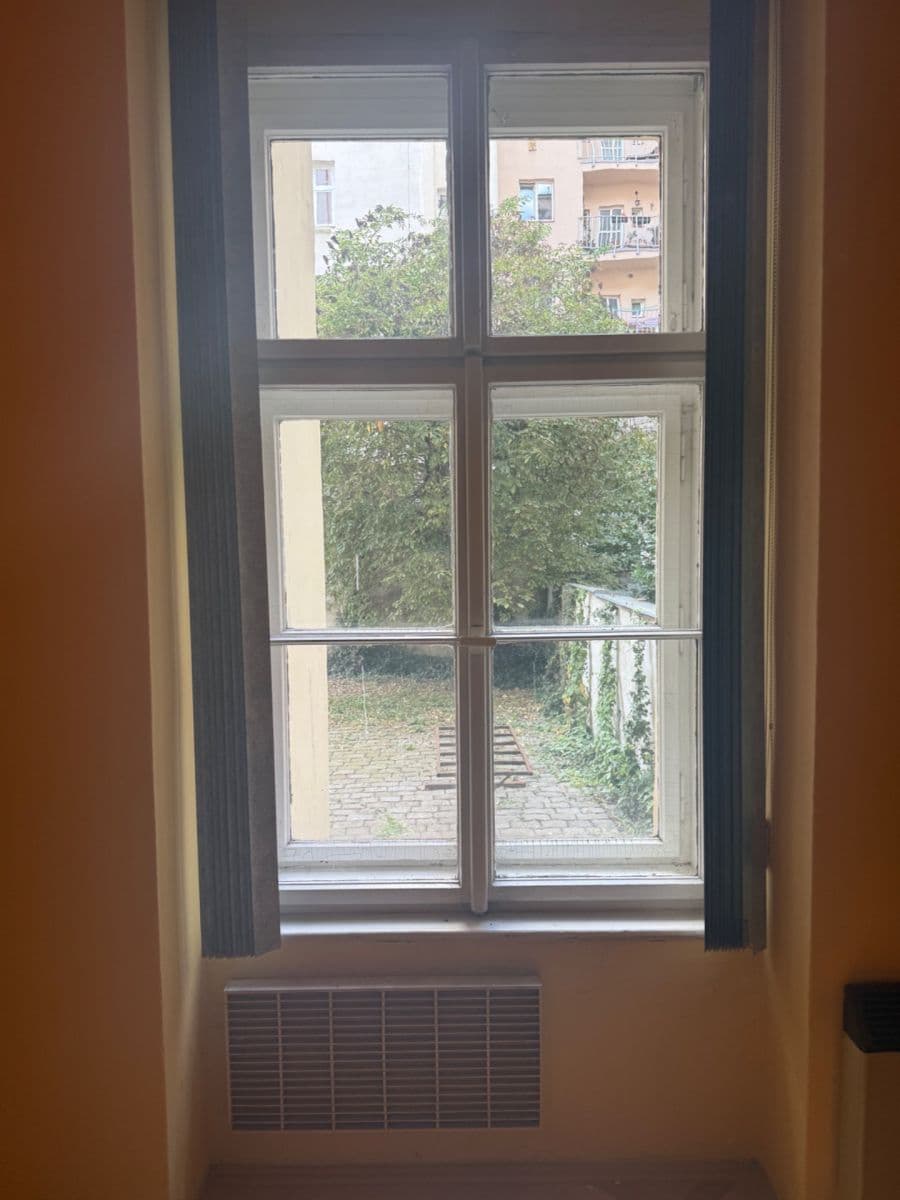 Pronájem bytu 3+1 74 m², Roháčova, Praha, Praha Pronájem bytu 3+1 74 m², Roháčova, Praha, Praha