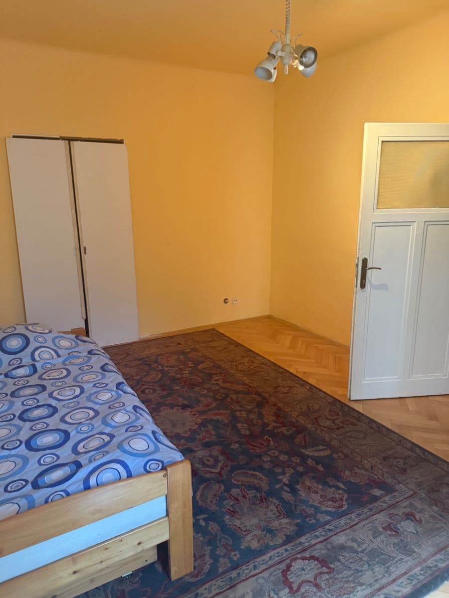 Pronájem bytu 3+1 74 m², Roháčova, Praha, Praha Pronájem bytu 3+1 74 m², Roháčova, Praha, Praha