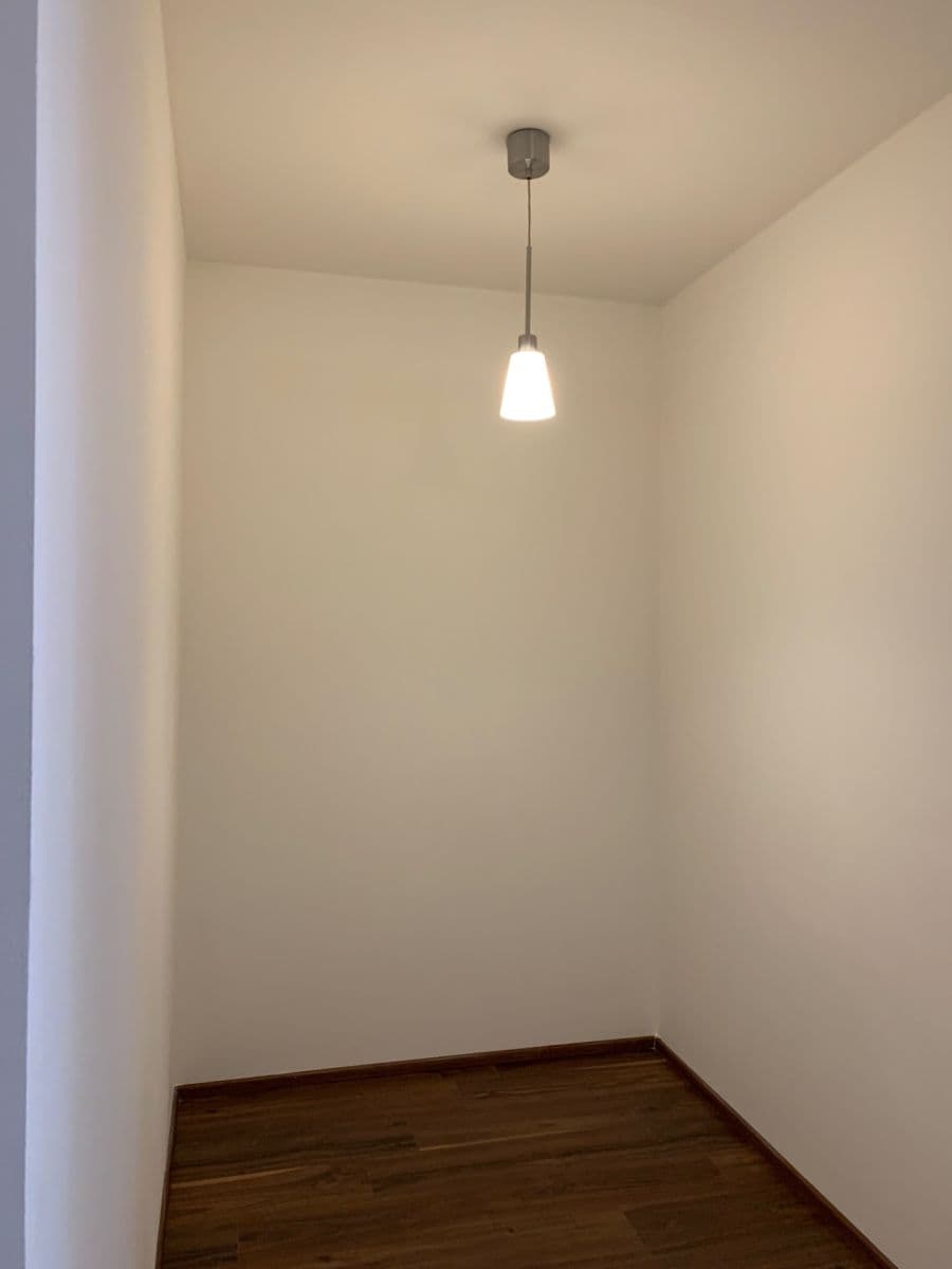 Pronájem bytu 2+kk 48 m², Pod Harfou, Praha, Praha Pronájem bytu 2+kk 48 m², Pod Harfou, Praha, Praha