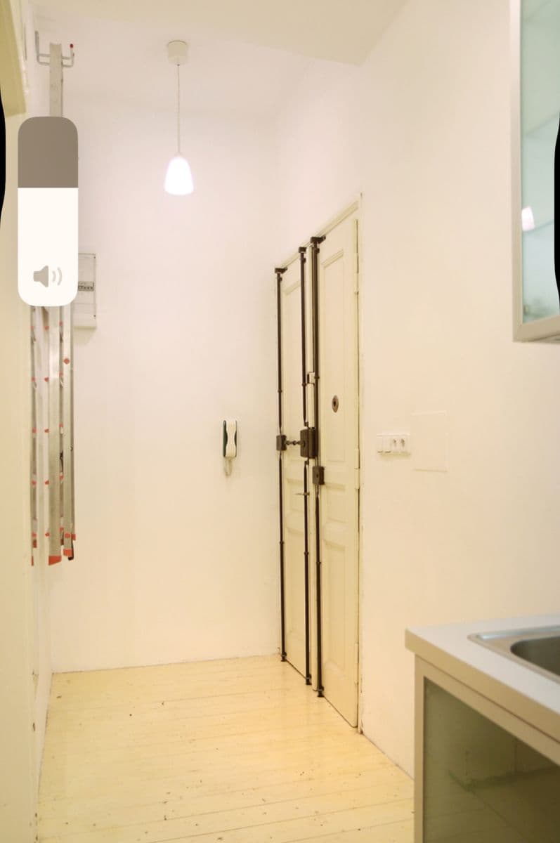 Pronájem bytu 2+kk 64 m², Táborská, Praha, Praha Pronájem bytu 2+kk 64 m², Táborská, Praha, Praha