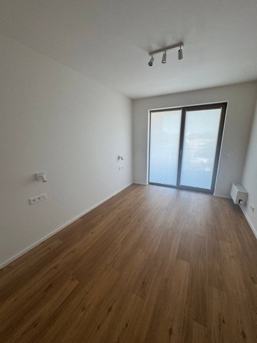 Pronájem bytu 2+kk 55 m², Dřevčická, Brandýs nad Labem-Stará Boleslav, Středočeský kraj Pronájem bytu 2+kk 55 m², Dřevčická, Brandýs nad Labem-Stará Boleslav, Středočeský kraj