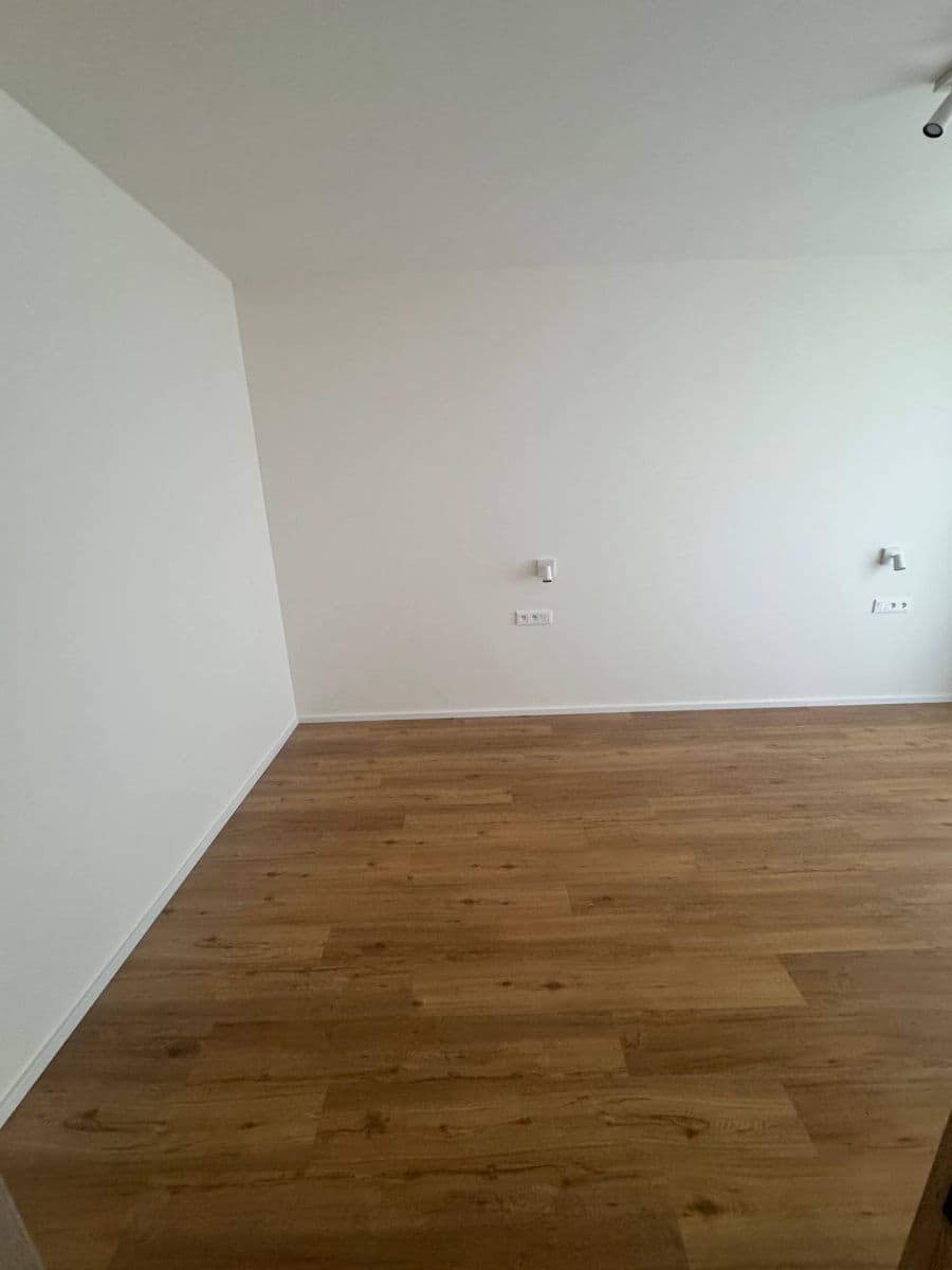 Pronájem bytu 2+kk 55 m², Dřevčická, Brandýs nad Labem-Stará Boleslav, Středočeský kraj Pronájem bytu 2+kk 55 m², Dřevčická, Brandýs nad Labem-Stará Boleslav, Středočeský kraj