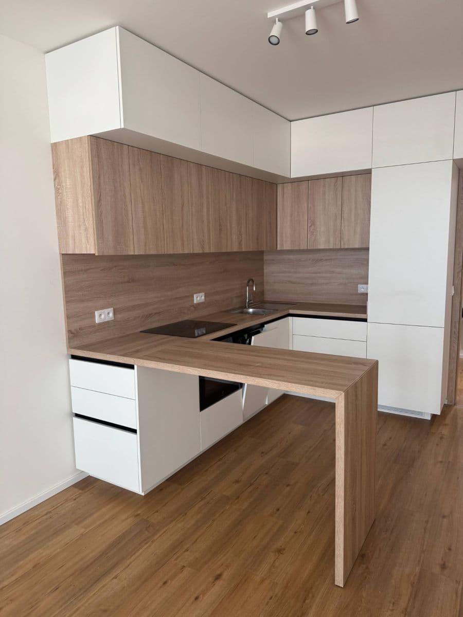 Pronájem bytu 2+kk 55 m², Dřevčická, Brandýs nad Labem-Stará Boleslav, Středočeský kraj Pronájem bytu 2+kk 55 m², Dřevčická, Brandýs nad Labem-Stará Boleslav, Středočeský kraj