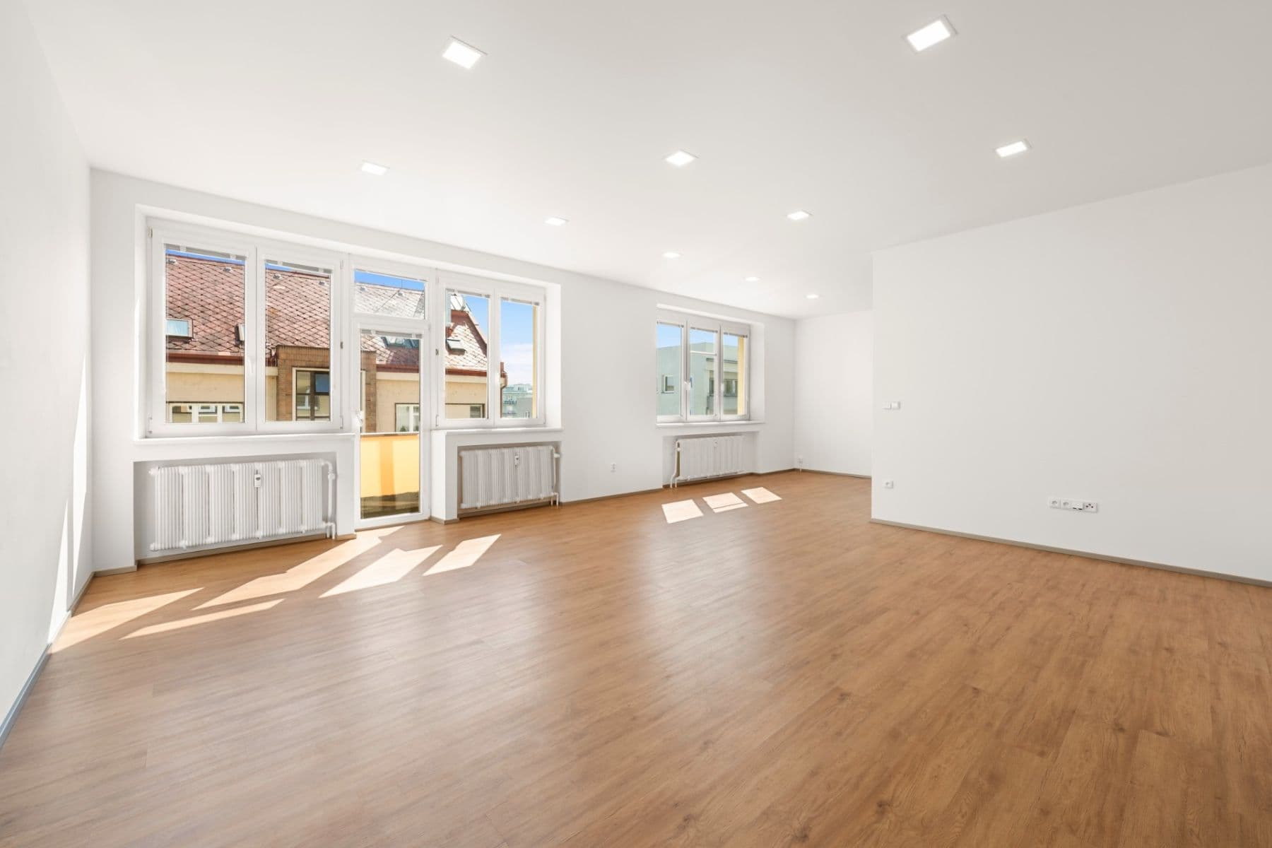 Prodej bytu 3+kk 108 m², Resslova, Hradec Králové, Královéhradecký kraj Prodej bytu 3+kk 108 m², Resslova, Hradec Králové, Královéhradecký kraj