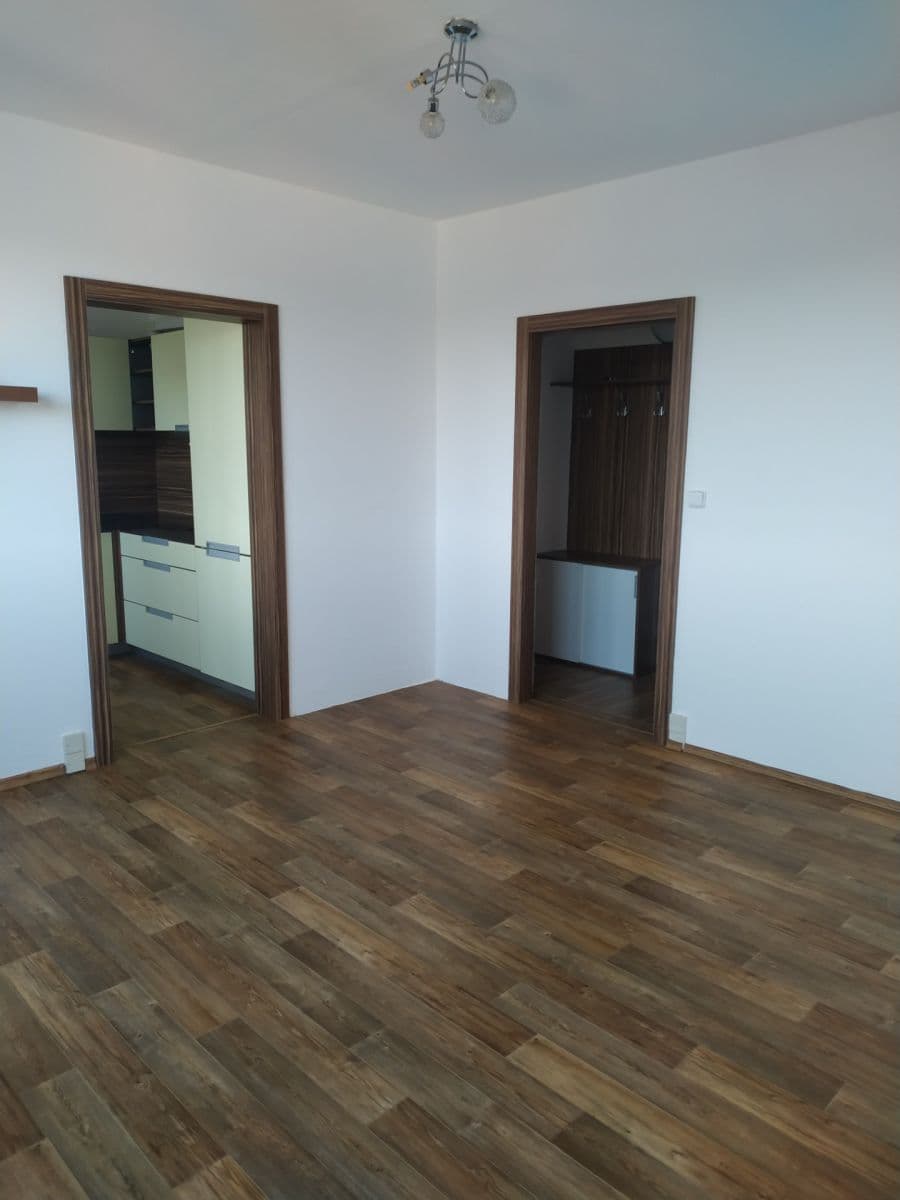 Pronájem bytu 2+1 45 m², Podlesí II, Zlín, Zlínský kraj Pronájem bytu 2+1 45 m², Podlesí II, Zlín, Zlínský kraj