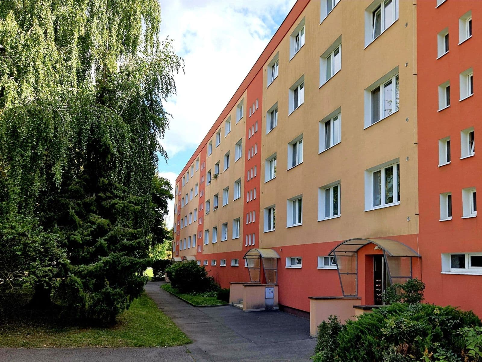 Prodej bytu 4+1 80 m², Karla Čapka, Beroun, Středočeský kraj Prodej bytu 4+1 80 m², Karla Čapka, Beroun, Středočeský kraj