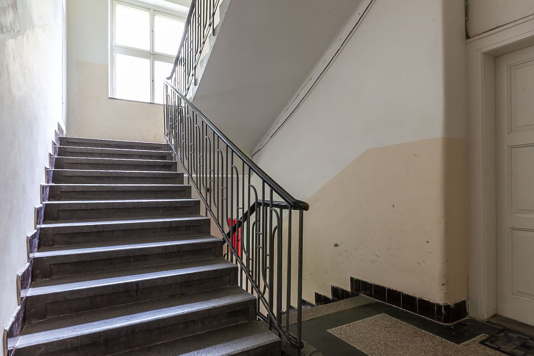 Prodej bytu 3+1 108 m², Schnirchova, Praha, Praha Prodej bytu 3+1 108 m², Schnirchova, Praha, Praha