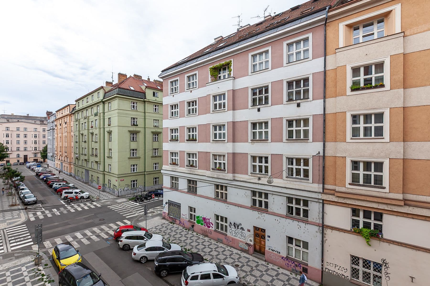 Prodej bytu 3+1 108 m², Schnirchova, Praha, Praha Prodej bytu 3+1 108 m², Schnirchova, Praha, Praha