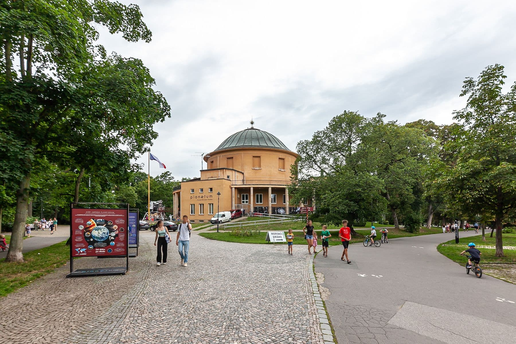 Prodej bytu 3+1 108 m², Schnirchova, Praha, Praha Prodej bytu 3+1 108 m², Schnirchova, Praha, Praha