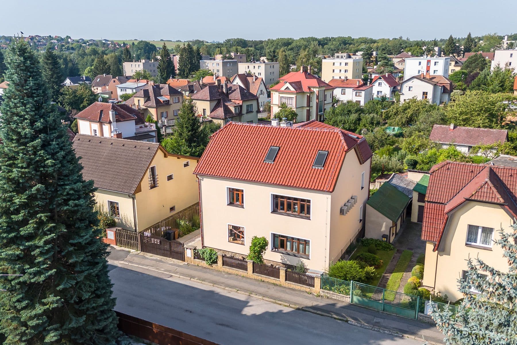 Prodej domu 294 m², pozemek 414 m², Boženy Němcové, Úvaly, Středočeský kraj Prodej domu 294 m², pozemek 414 m², Boženy Němcové, Úvaly, Středočeský kraj