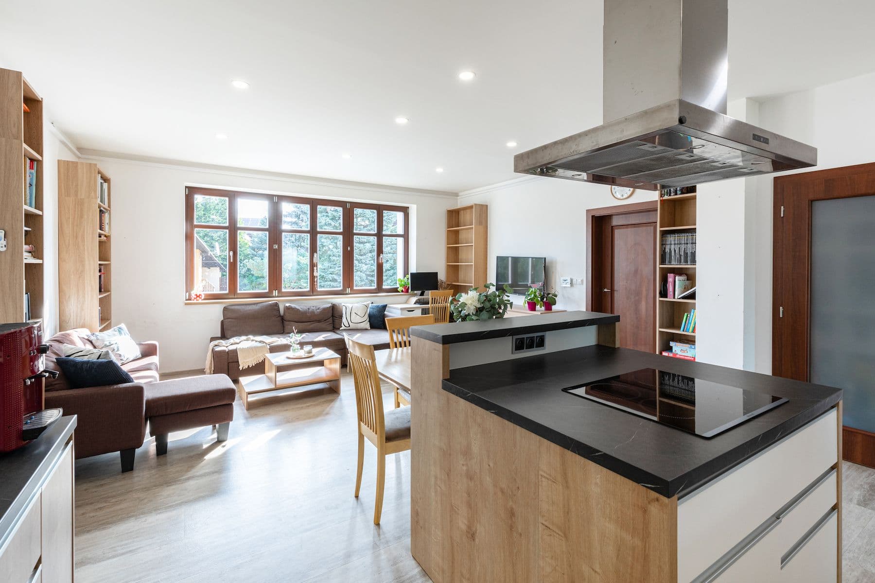 Prodej domu 294 m², pozemek 414 m², Boženy Němcové, Úvaly, Středočeský kraj Prodej domu 294 m², pozemek 414 m², Boženy Němcové, Úvaly, Středočeský kraj