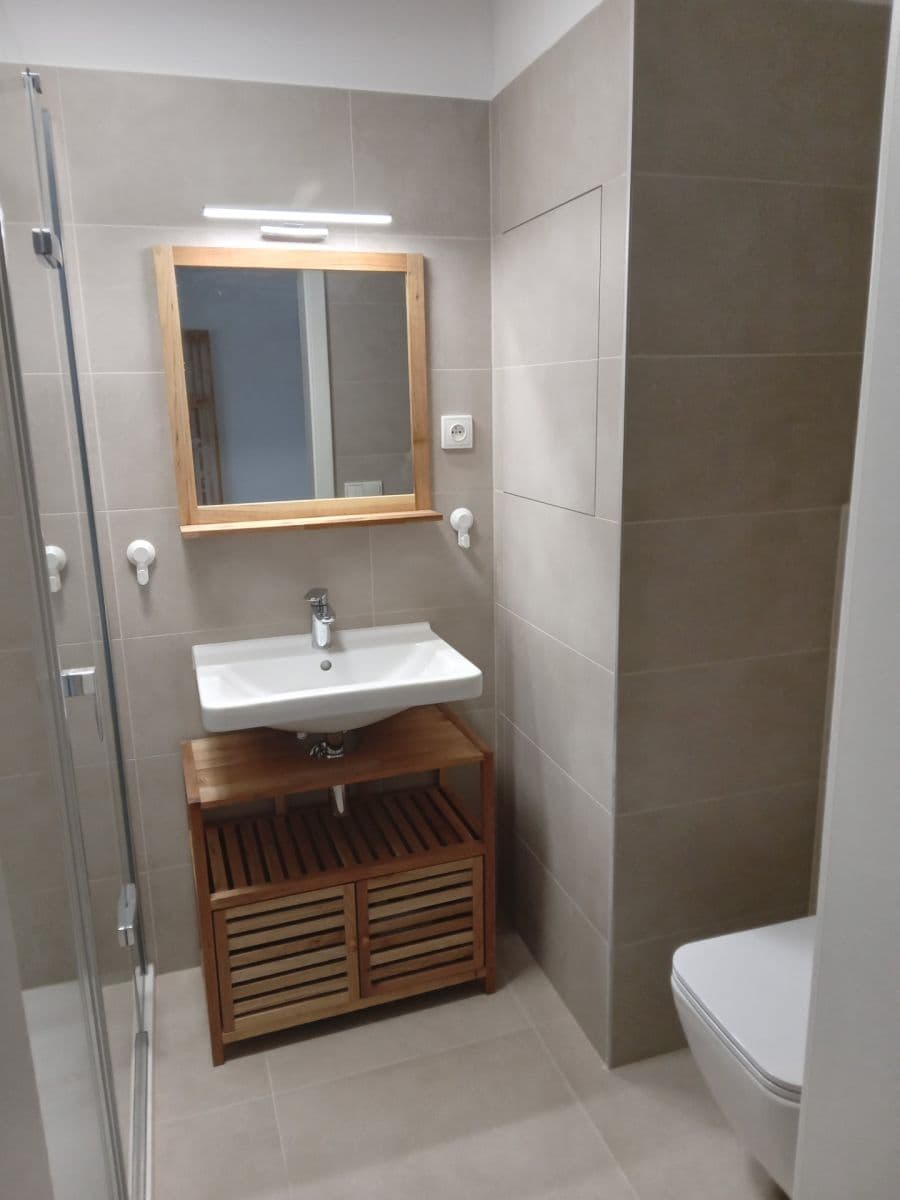 Pronájem bytu 1+kk 30 m², Jarošova, Znojmo, Jihomoravský kraj Pronájem bytu 1+kk 30 m², Jarošova, Znojmo, Jihomoravský kraj