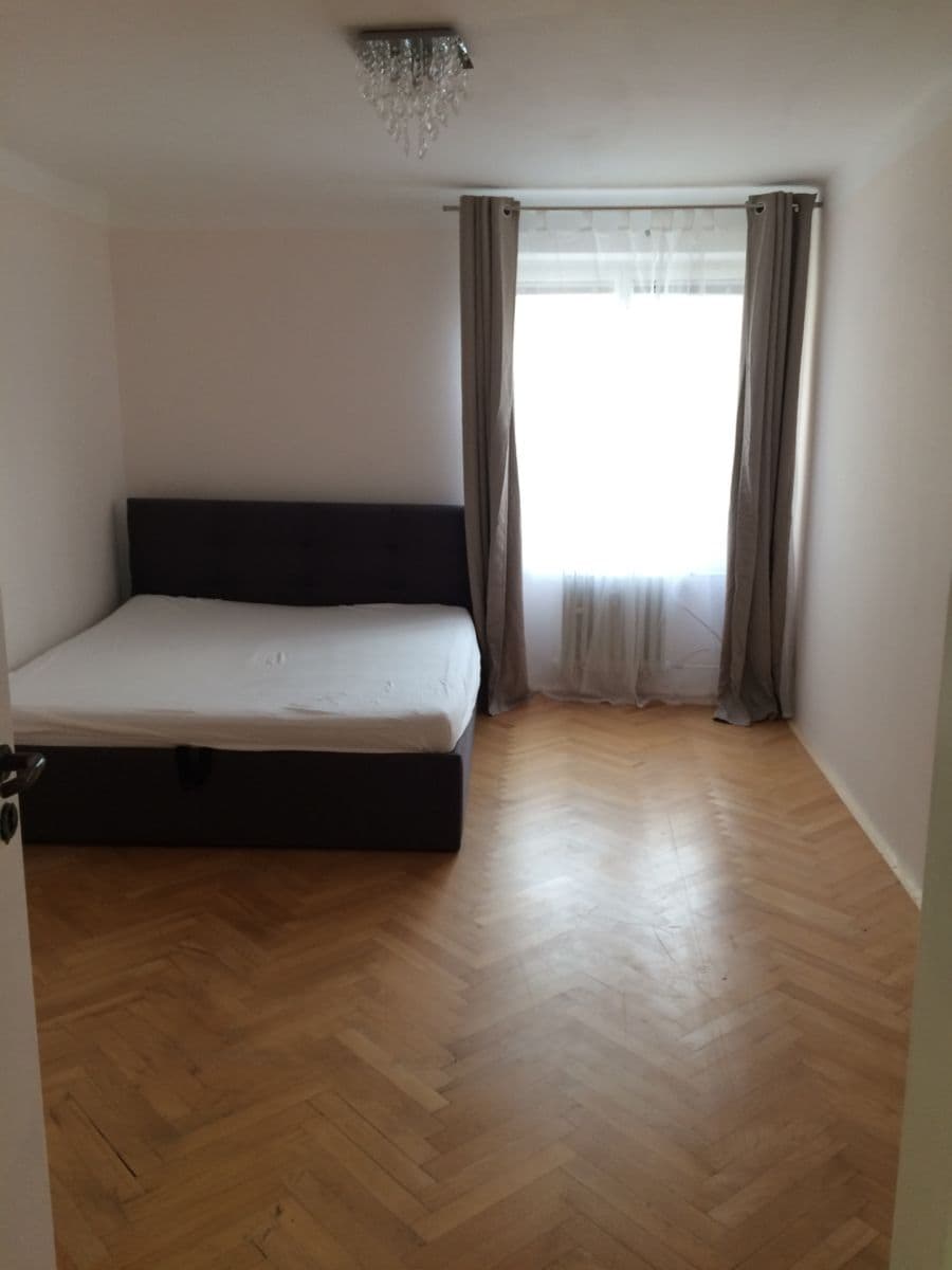 Pronájem bytu 3+1 65 m², Norská, Praha, Praha Pronájem bytu 3+1 65 m², Norská, Praha, Praha