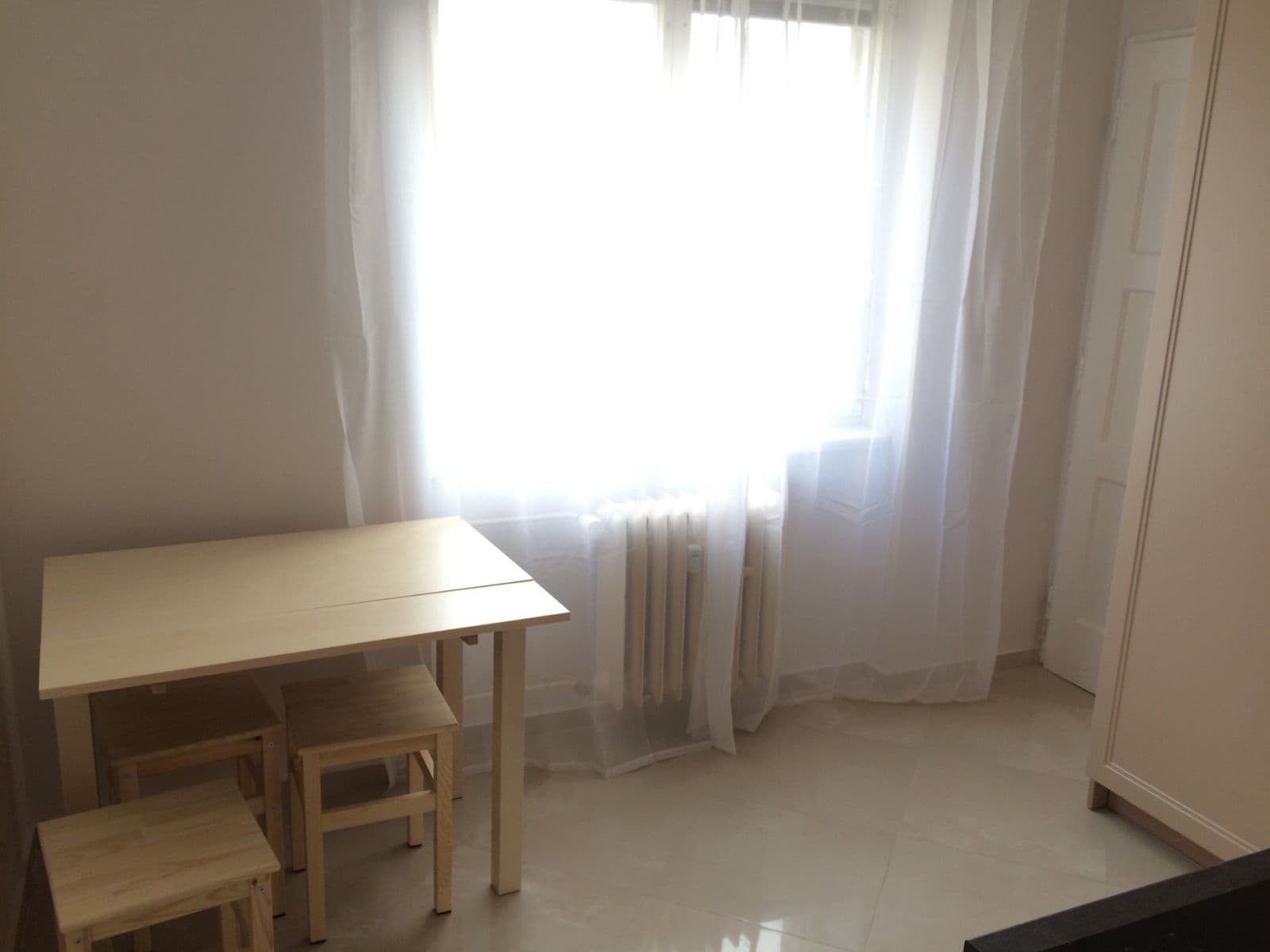 Pronájem bytu 3+1 65 m², Norská, Praha, Praha Pronájem bytu 3+1 65 m², Norská, Praha, Praha