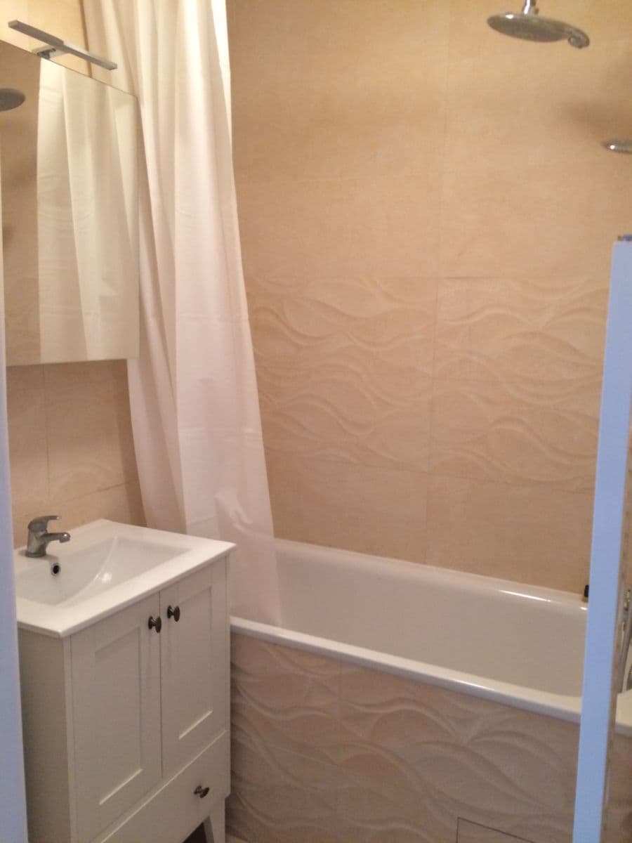 Pronájem bytu 3+1 65 m², Norská, Praha, Praha Pronájem bytu 3+1 65 m², Norská, Praha, Praha