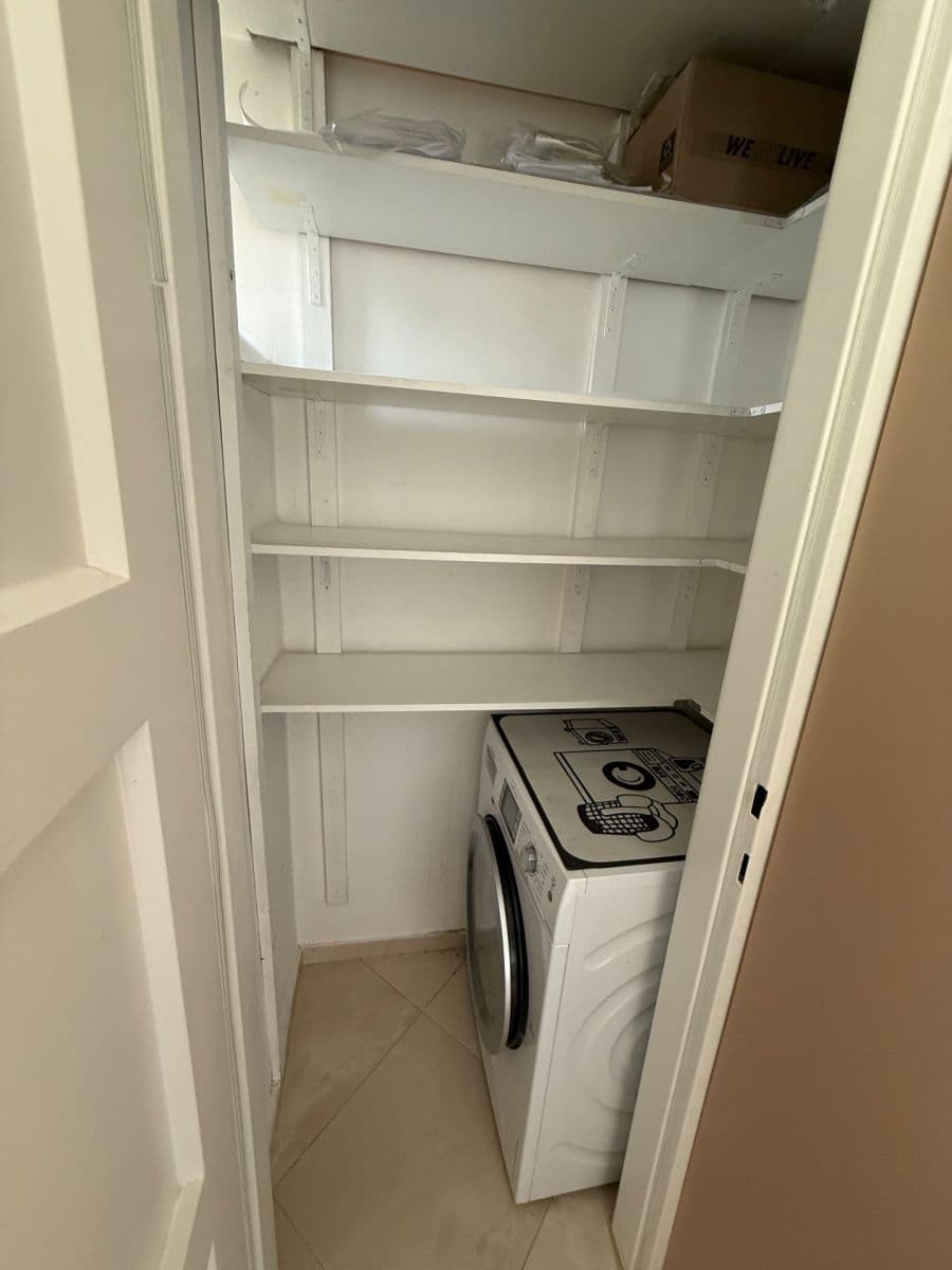 Pronájem bytu 3+1 65 m², Norská, Praha, Praha Pronájem bytu 3+1 65 m², Norská, Praha, Praha