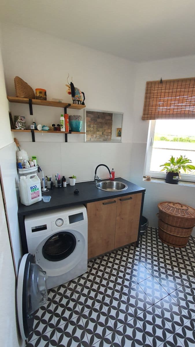 Prodej domu 180 m², pozemek 519 m², Bříství, Středočeský kraj Prodej domu 180 m², pozemek 519 m², Bříství, Středočeský kraj